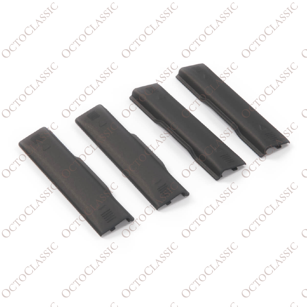 Zestaw 4 czarnych 7400A210 / 7400A210 / 7400A157 / 7400A158 mocowań bagażnika dachowego Mitsubishi Lancer X