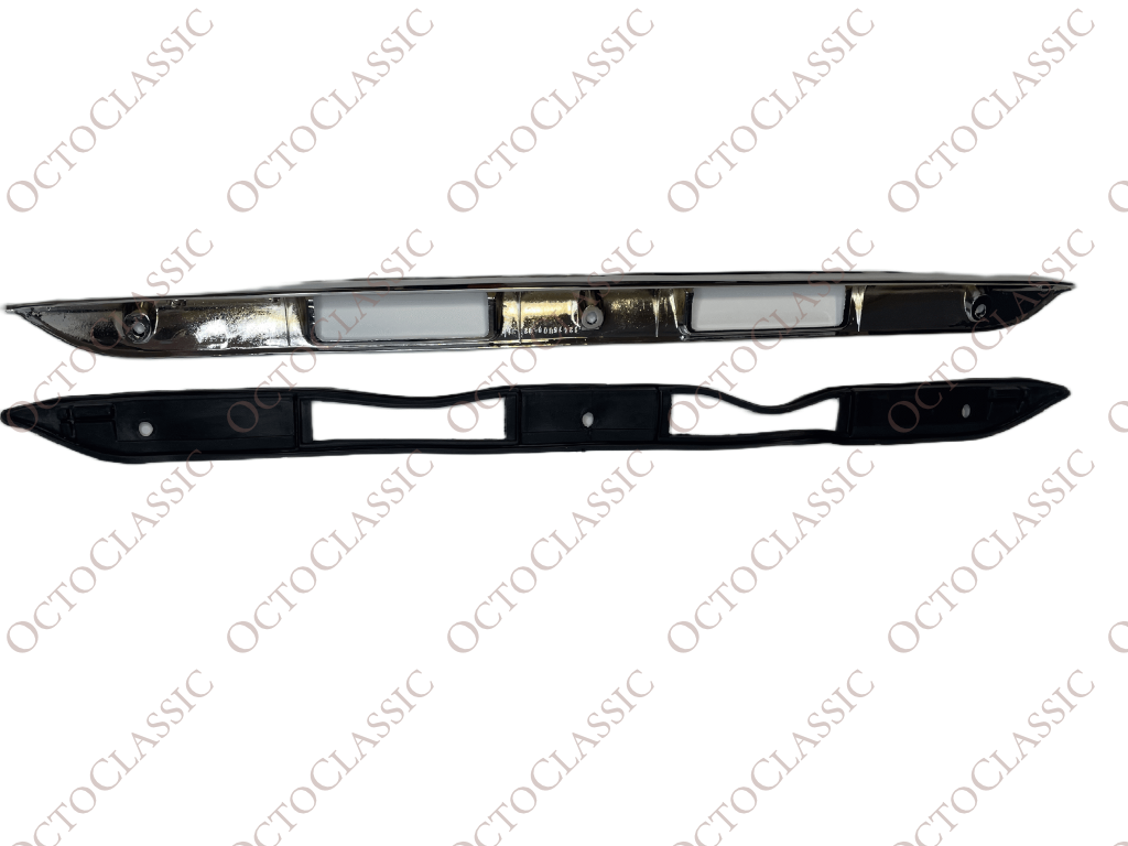 Mercedes W124 Trunk Lid Grip Trim Set A1247580096 / 1247500293
