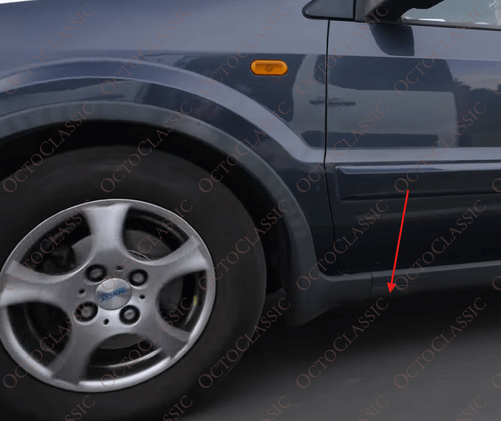 Ford Fusion Moldura Tapa Punto de Apoyo Trasero Izquierdo o Derecho Negro 1300604 / 1300602 Ford Fusion Moldura Tapa Punto de Apoyo Trasero Izquierdo o Derecho Negro 1300604 / 1300602