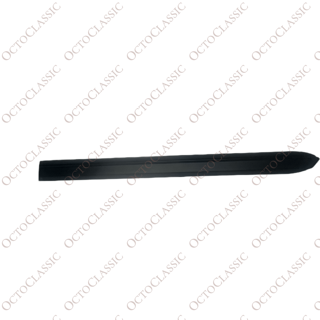 BMW E30 Coupe Black Trim Moulding For Side Panel Left Or Right 51131965105 / 51131965106 BMW E30 Coupe Black Trim Moulding For Side Panel Left Or Right 51131965105 / 51131965106
