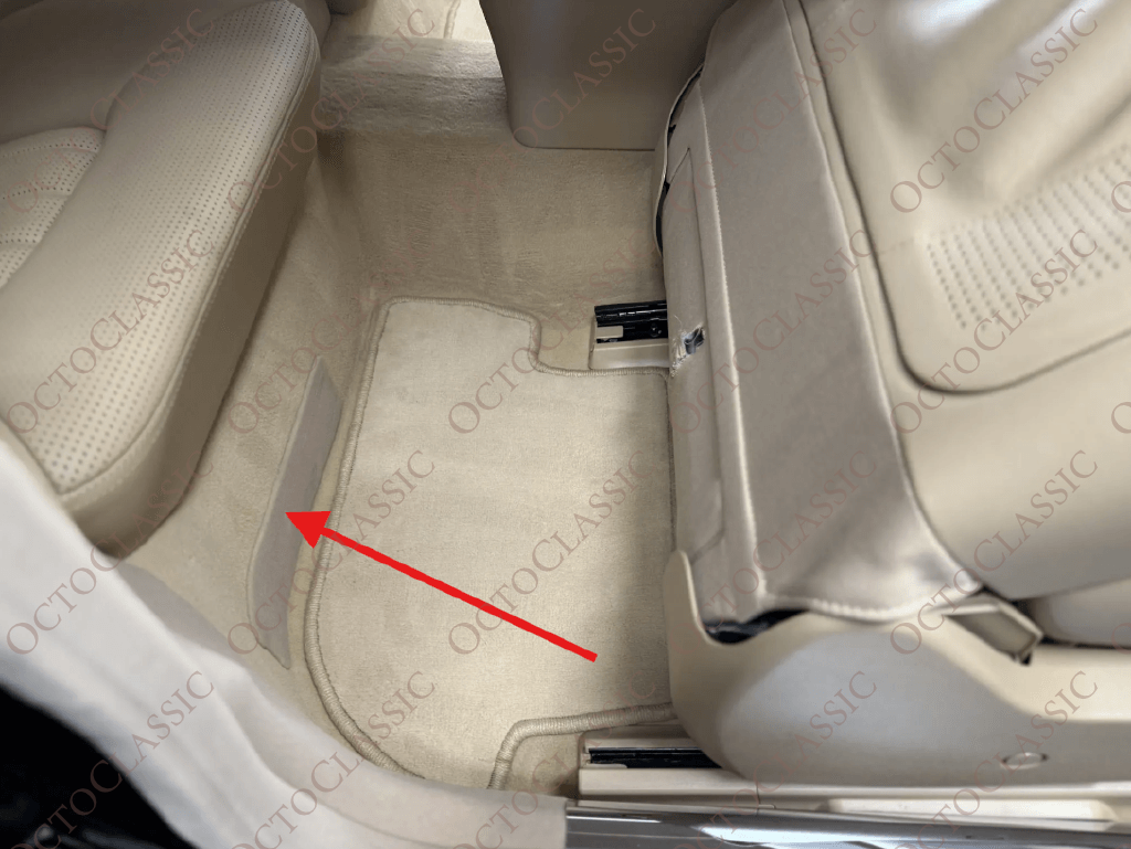 Mercedes W215 Rear Interior Under Seat Fuse Box Cover Cremebeige A2156840018 A2156802939 Mercedes W215 Rear Interior Under Seat Fuse Box Cover Cremebeige A2156840018 A2156802939