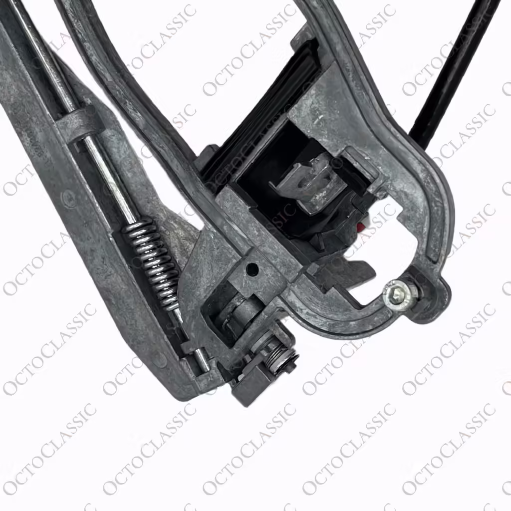 BMW X5 E53 Support de poignée de porte arrière gauche ou droite 51218243635 / 51218243636