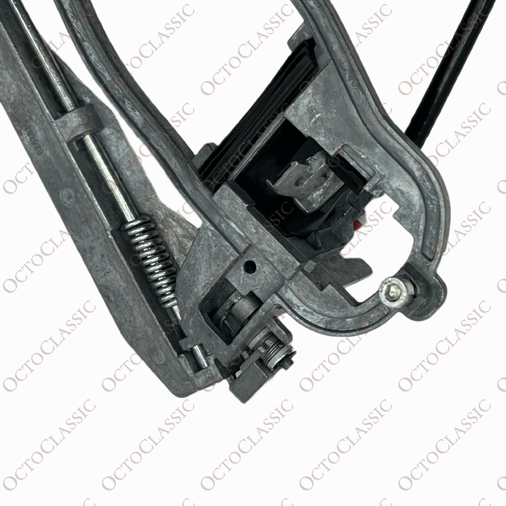 BMW X5 E53 Door Handle Carrier Rear Left Or Right 51218243635 / 51218243636 BMW X5 E53 Door Handle Carrier Rear Left Or Right 51218243635 / 51218243636