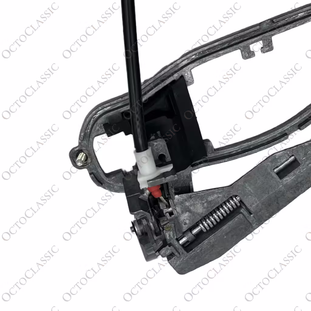 BMW X5 E53 Support de poignée de porte arrière gauche ou droite 51218243635 / 51218243636