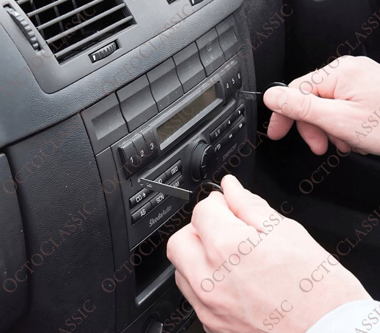 Juego de 20 llaves para quitar la radio del coche Juego de 20 llaves para quitar la radio del coche