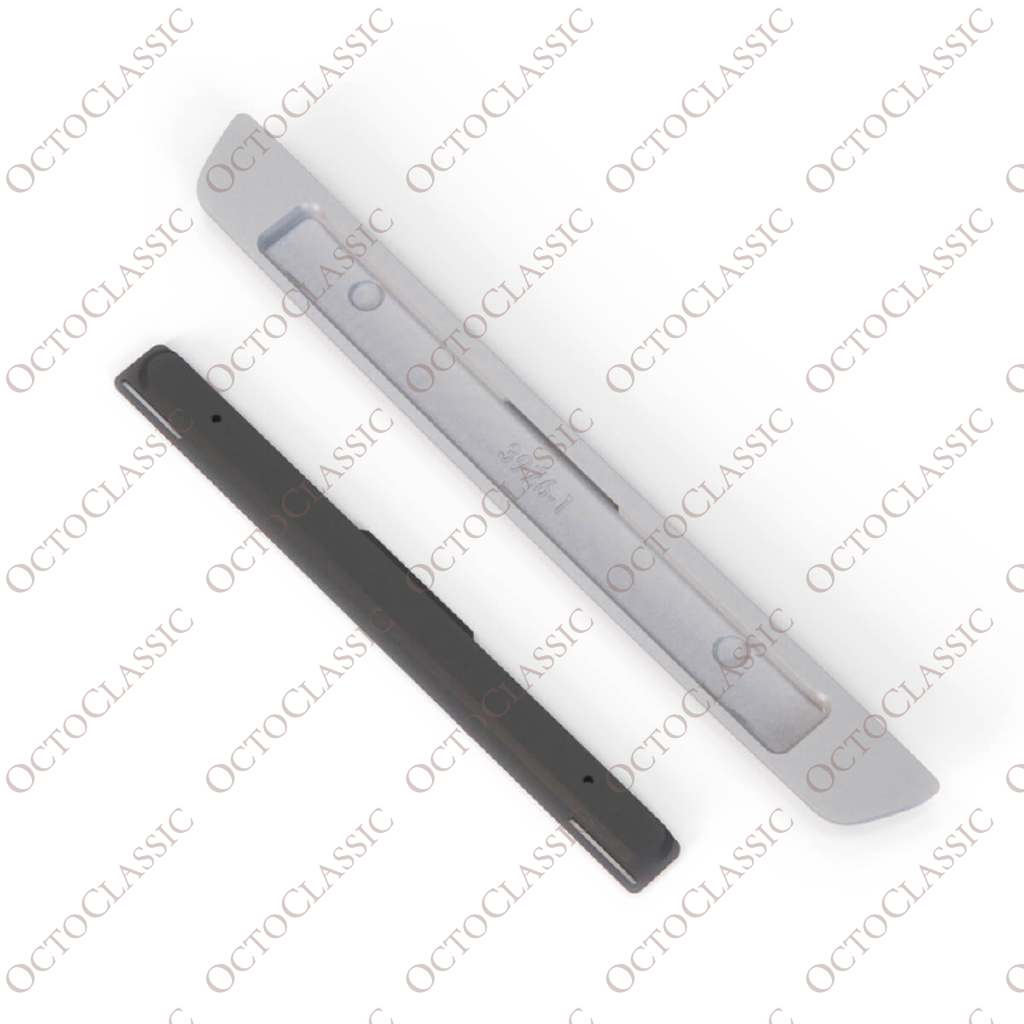 BMW / Alpina Z8 EE. UU. Embellecedor decorativo para el hueco de la matrícula del parachoques trasero, imprimado BMW / Alpina Z8 EE. UU. Embellecedor decorativo para el hueco de la matrícula del parachoques trasero, imprimado