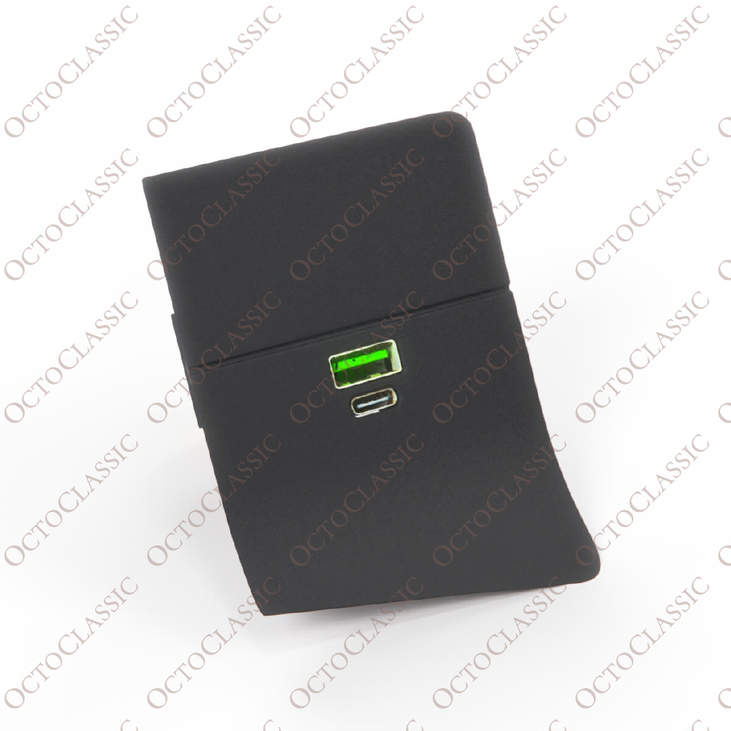 Cadre de tableau de bord BMW E28, garniture vierge avec chargeur USB, conduite à gauche ou à droite, noir 62131367685 Cadre de tableau de bord BMW E28, garniture vierge avec chargeur USB, conduite à gauche ou à droite, noir 62131367685