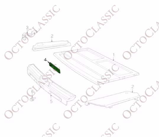 Range Rover P38 Tylne, wysokopoziomowe światło hamowania, plastikowa osłona tylnej klapy, czarna BTR6880LNF