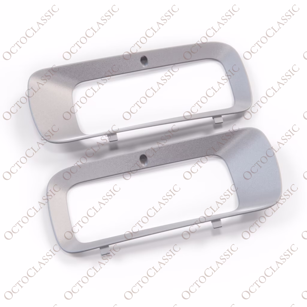 Ford Sierra Sapphire Cosworth Światła przeciwmgielne otaczają zestaw osłon lewe i prawe gruntowane 1651188 / 1651189