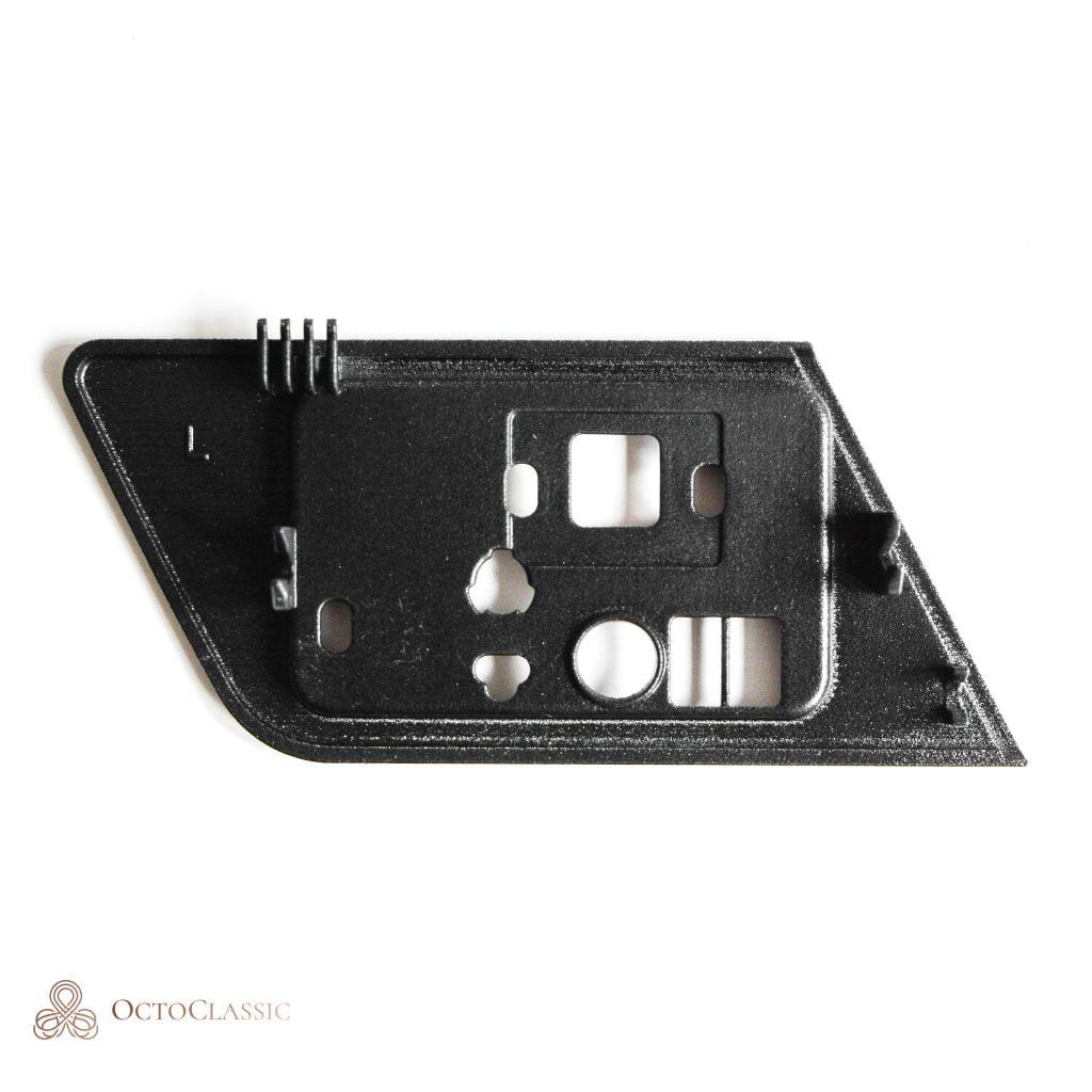 W124 E500 Seat switch cover left or right (Mercedes) OctoClassic