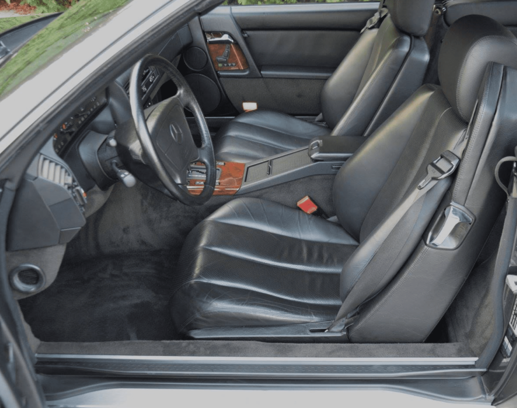 octoclassic-r129-mercedes-benz-SL-octoclassic-blog-pre-lift-interior-seat-cushion-sl500