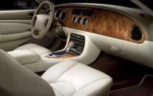 Jaguar XK8