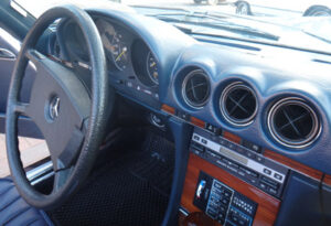 Mercedes W107