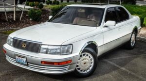 Lexus LS 400
