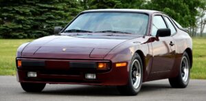 Porsche 944