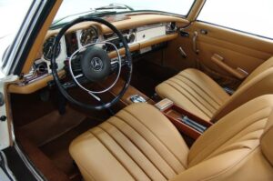 Mercedes W113