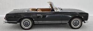 Mercedes W113