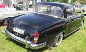 Mercedes W180