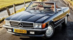 Mercedes R107