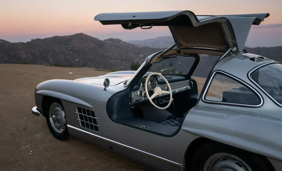 Timeless elegance of the Mercedes 300SL