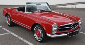 Mercedes W113