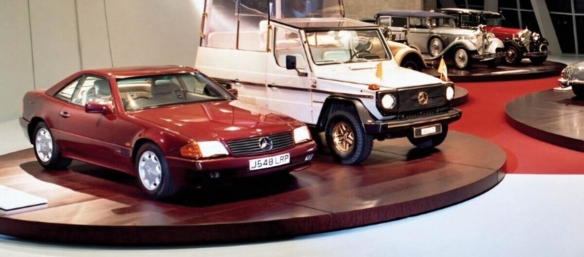 The 1992 Mercedes SL: A year of innovation, luxury, and legacy