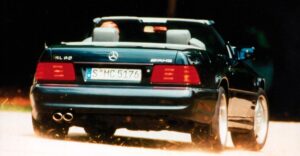 Mercedes R129: 1995–1996 Updates and pricing Mercedes R129