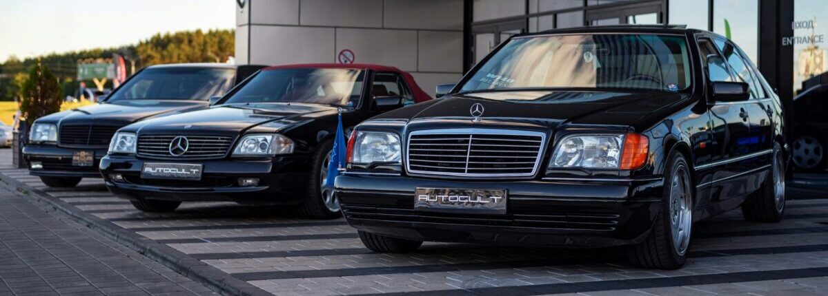 Mercedes R129: 1995–1996 Updates and pricing